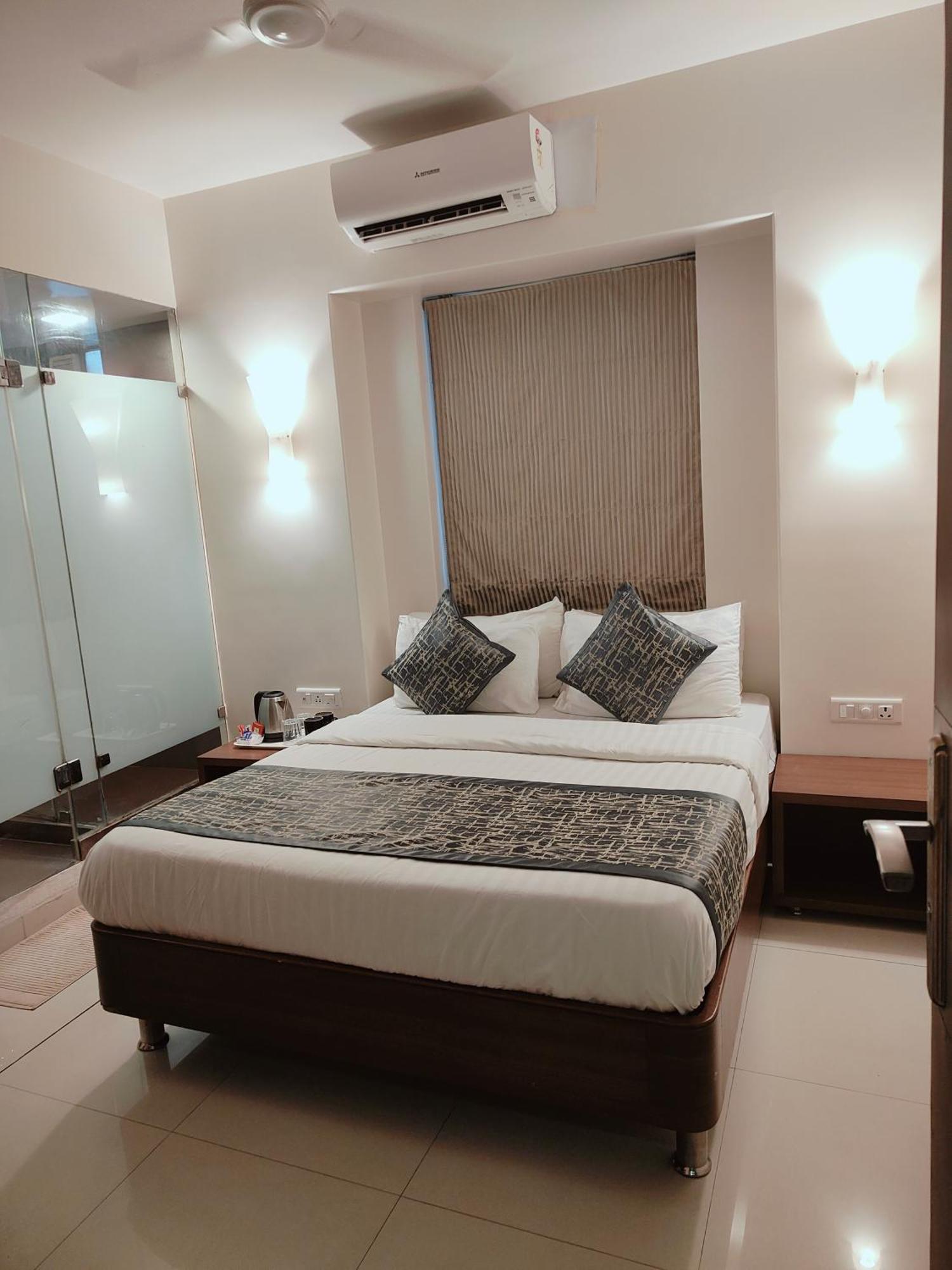 Apollo Guest House 뭄바이 객실 사진